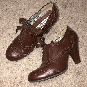 Vintage American Eagle Oxford Heels